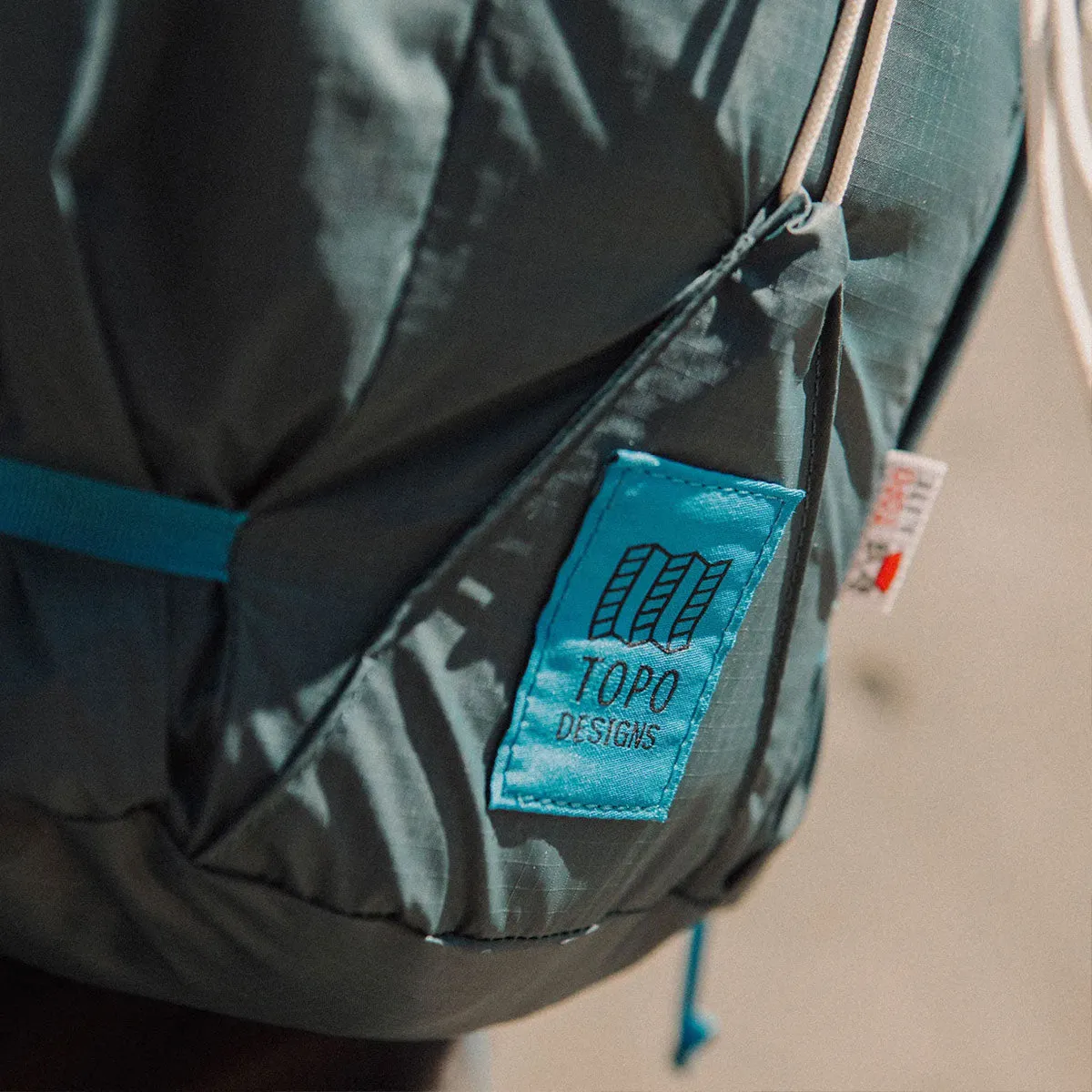 Topo Designs : TopoLite Cinch Pack 16L : Black